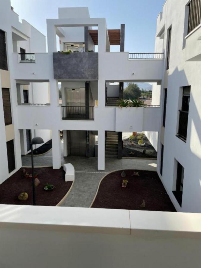 Green View Luxury Appartment In New Complex Pueblo Majorero Next To Golf Course 5 Min Walk From The Beach And Atlantico Shopping Centre In Caleta De Fuste Next To Cassino And Elba Sara Hotel 2 Bedrooms 2 Bathrooms Huge Terace! Екстер'єр фото