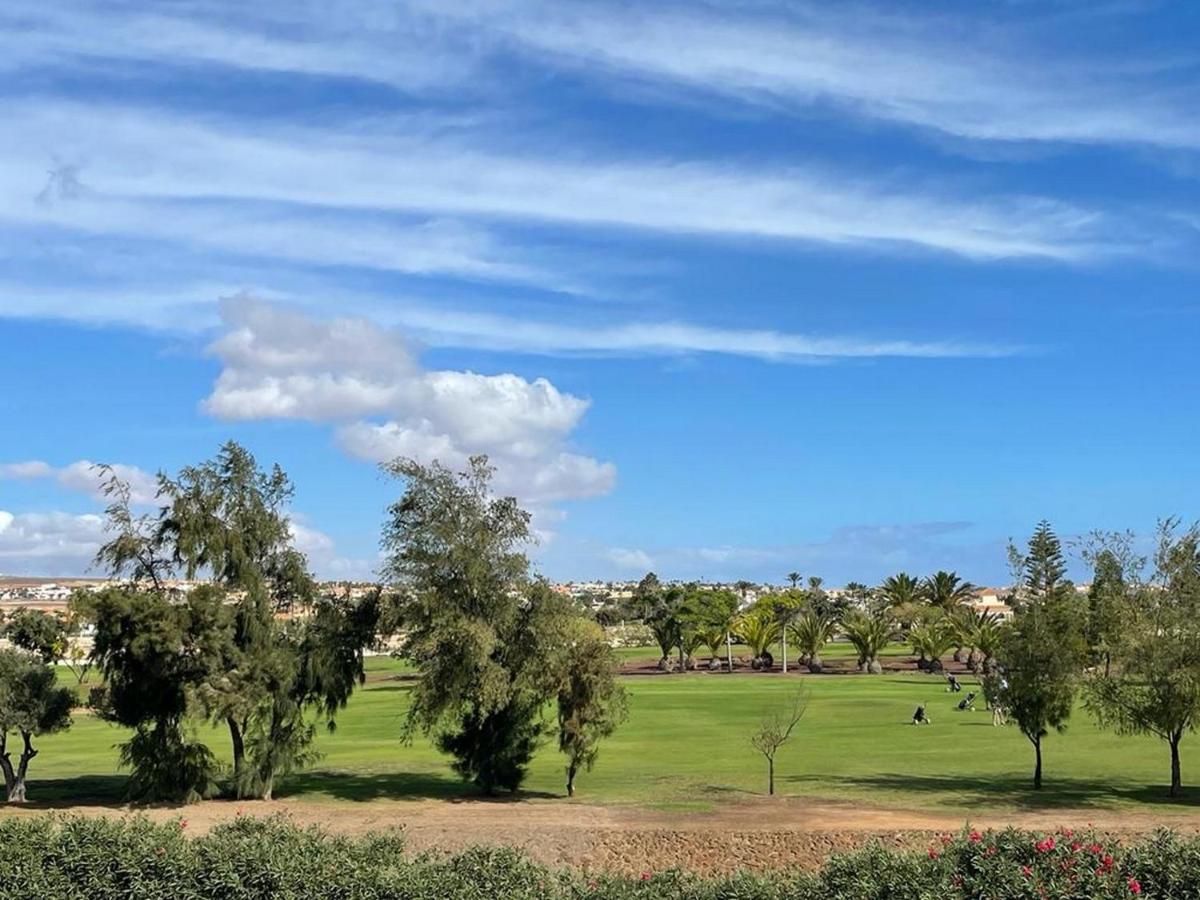 Green View Luxury Appartment In New Complex Pueblo Majorero Next To Golf Course 5 Min Walk From The Beach And Atlantico Shopping Centre In Caleta De Fuste Next To Cassino And Elba Sara Hotel 2 Bedrooms 2 Bathrooms Huge Terace! Екстер'єр фото